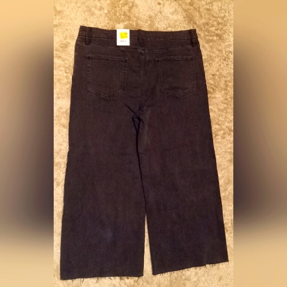 Light Black Jeans - Picture 2 of 5